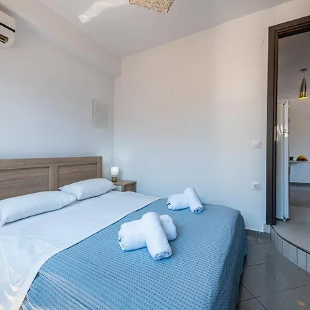 Downtown Corfu Town Apartment *